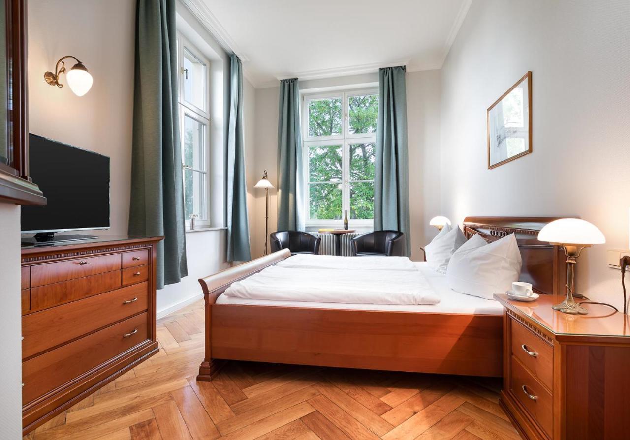 Hotel Prinz Heinrich Вердер Екстериор снимка