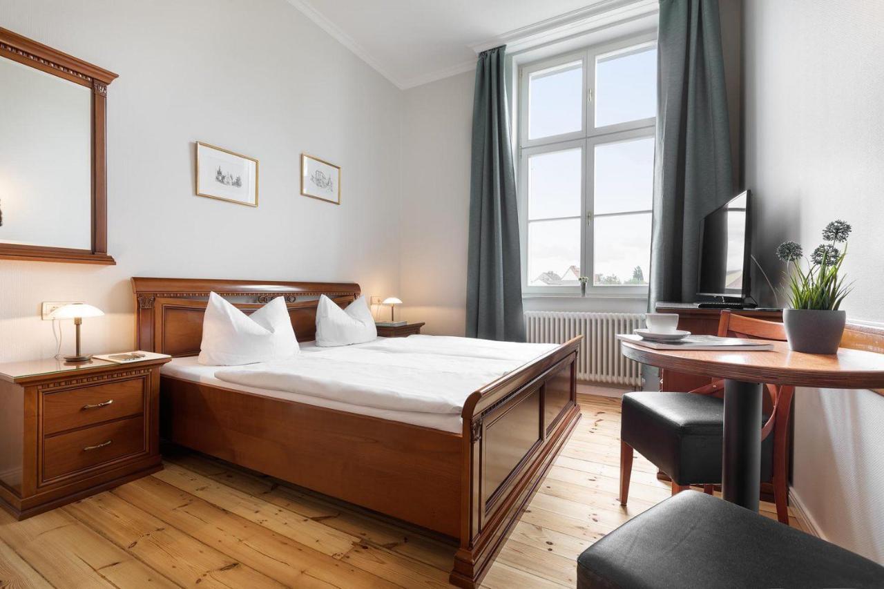 Hotel Prinz Heinrich Вердер Екстериор снимка